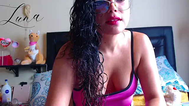 Snapshot of Lunavega1 chatting on 5, 6, 2026 Lunavega1 online show from 5, 6, 2026