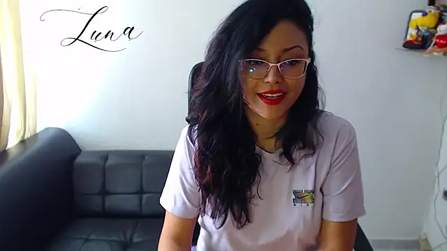 Snapshot of Lunavega1 chatting on 14, 10, 2025 Lunavega1 online show from 14, 10, 2025