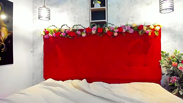 SilvannaFit online show from 8, 4, 2026