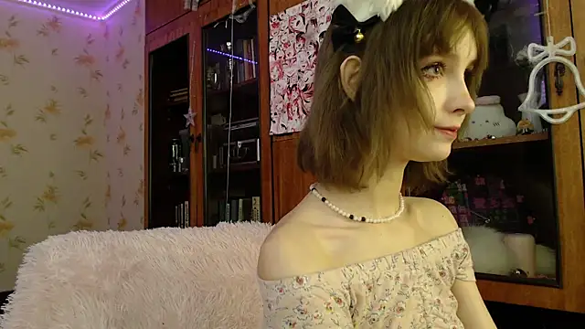 Snapshot of cloudgirrl chatting on 13, 1, 2025 cloudgirrl online show from 13, 1, 2025