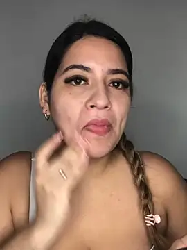 Amira  Fatima online show from 28, 2, 2025
