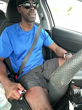 Melaneighted online show from 22, 12, 2025