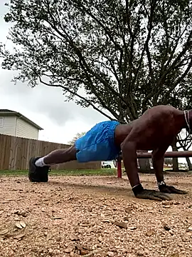 Melaneighted online show from 4, 3, 2026