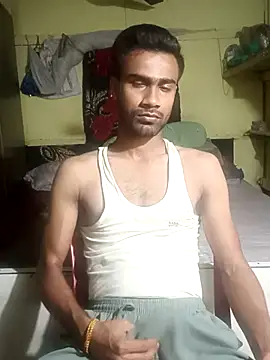 Skinny Bigass 23 online show from 8, 3, 2026