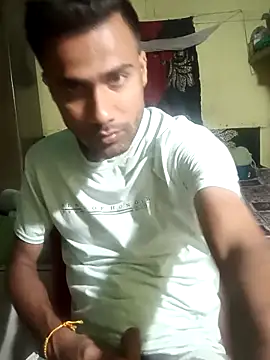 Skinny Bigass 23 online show from 21, 3, 2026