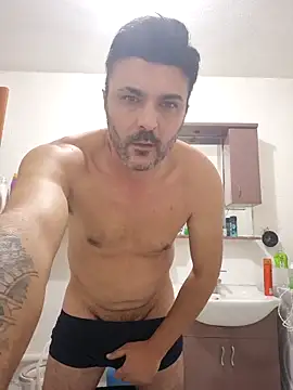 Snapshot of hot_man_eray chatting on 27, 11, 2025 hot man eray online show from 27, 11, 2025