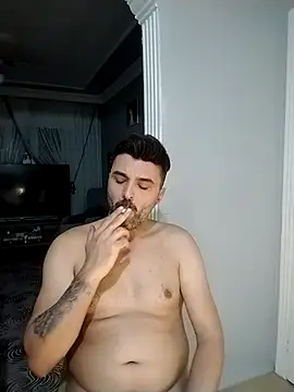 Snapshot of hot_man_eray chatting on 21, 10, 2025 hot man eray online show from 21, 10, 2025