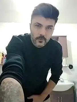 Snapshot of hot_man_eray chatting on 11, 11, 2025 hot man eray online show from 11, 11, 2025