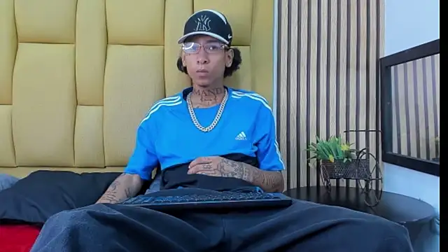 Snapshot of mikeegun chatting on 23, 1, 2025 mikeegun online show from 23, 1, 2025