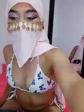 Snapshot of Aaliyah_Salma chatting on 3, 2, 2025 Aaliyah Salma online show from 3, 2, 2025