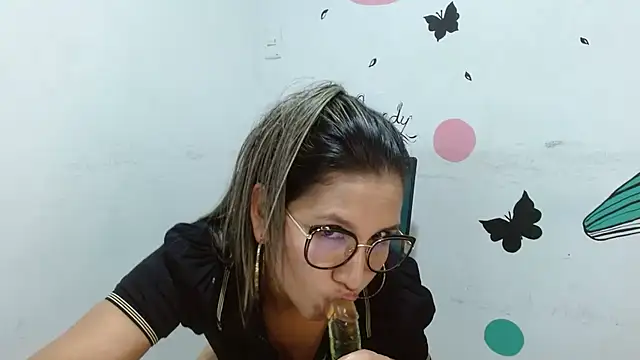 Benett Lea online show from 5, 12, 2024