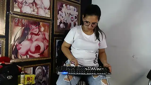 Benett Lea online show from 29, 12, 2024