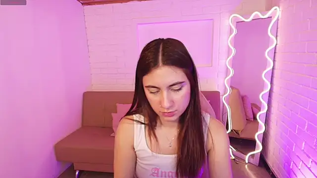 Foxy tay online show from 6, 12, 2024