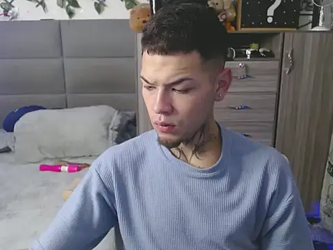 MarceloMilk online show from 3, 11, 2025