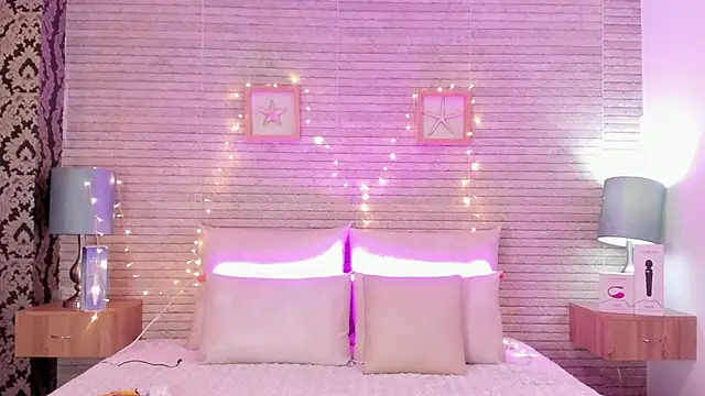 Snapshot of Catalinna_Thompson chatting on 1, 3, 2025 Catalinna Thompson online show from 1, 3, 2025