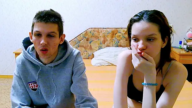 Ivy Lester online show from 4, 3, 2025