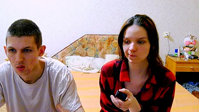 Ivy Lester online show from 4, 2, 2025