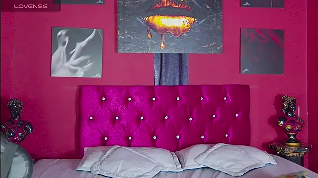 Lunamistyc online show from 7, 11, 2025