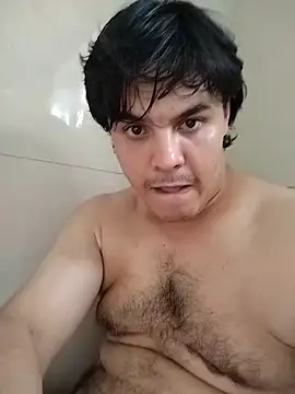Snapshot of RobbyThrobb chatting on 11, 3, 2025 RobbyThrobb online show from 11, 3, 2025