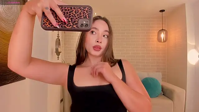 AlinaKravitz online show from 22, 4, 2026