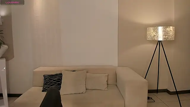 AlinaKravitz online show from 9, 3, 2026