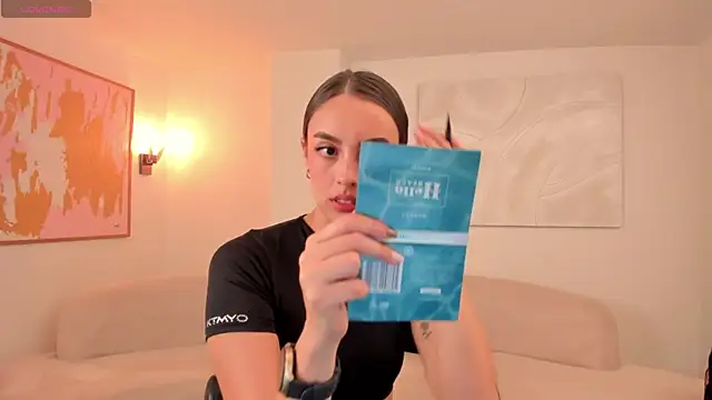 KaiaFerreira online show from 17, 2, 2026