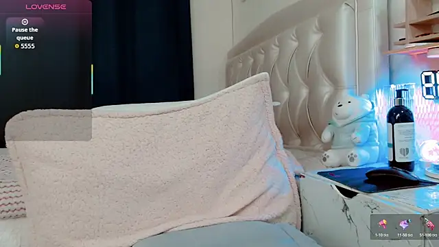 Snapshot of lunalovedoll_ chatting on 3, 6, 2026 lunalovedoll online show from 3, 6, 2026