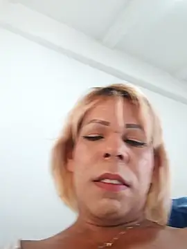 blondebitchlitle online show from 13, 10, 2025