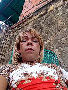 blondebitchlitle online show from 13, 4, 2026