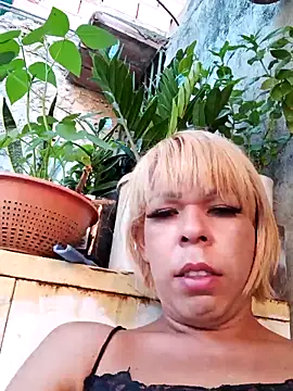 blondebitchlitle online show from 10, 3, 2025