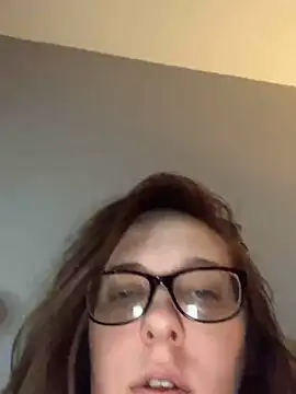 AshNico3 online show from 6, 3, 2025