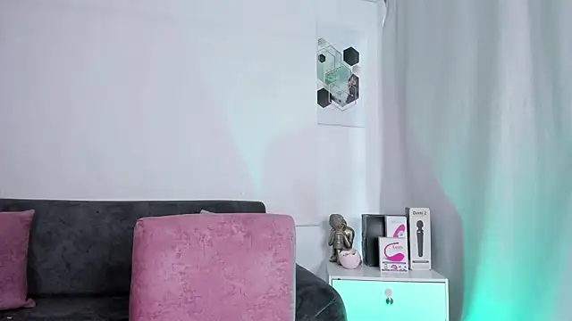 LaylaJewel online show from 12, 2, 2026