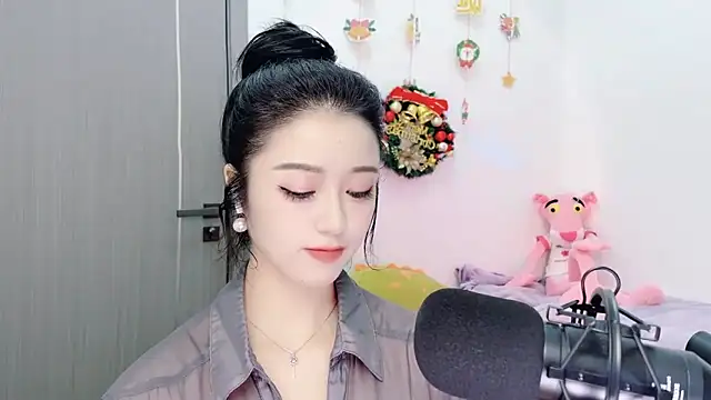 starsqimei online show from 18, 12, 2025