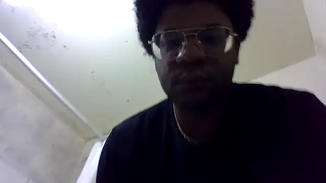 Snapshot of dvaughn3117 chatting on 5, 4, 2026 dvaughn3117 online show from 5, 4, 2026