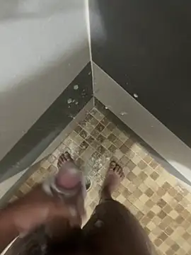 mylovetr1 online show from 4, 1, 2025