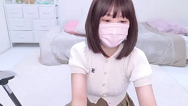 Snapshot of aki_zzz chatting on 17, 3, 2025 aki zzz online show from 17, 3, 2025