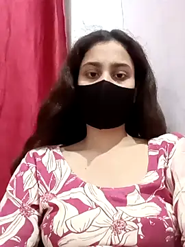 magicmoment00786 online show from 3, 10, 2025