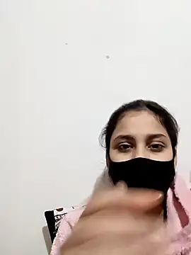magicmoment00786 online show from 24, 12, 2024