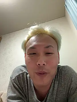 kouji8800 online show from 3, 1, 2025