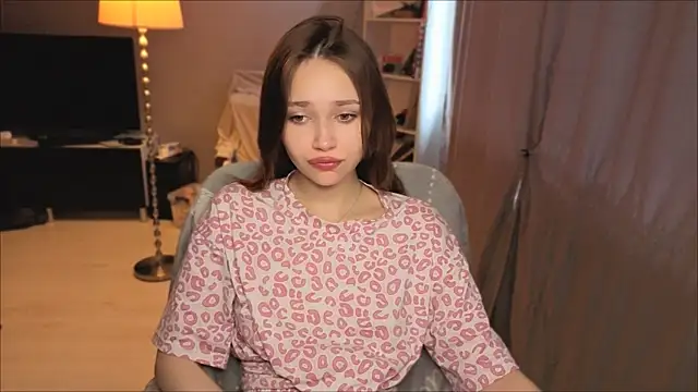 Snapshot of SweetLinaa chatting on 19, 5, 2026 SweetLinaa online show from 19, 5, 2026