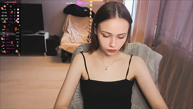 SweetLinaa online show from 13, 4, 2026