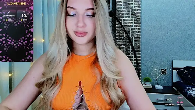 Evacadooo online show from 23, 11, 2025