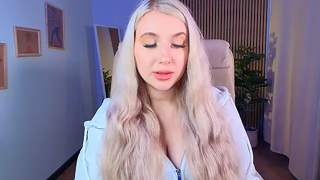 Evacadooo online show from 12, 5, 2026