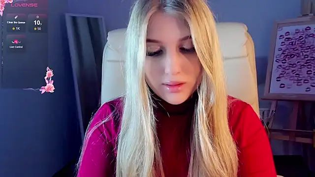 Snapshot of Evacadooo chatting on 16, 3, 2025 Evacadooo online show from 16, 3, 2025