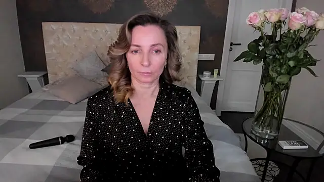 Snapshot of AllisonWilliams chatting on 28, 11, 2025 AllisonWilliams online show from 28, 11, 2025