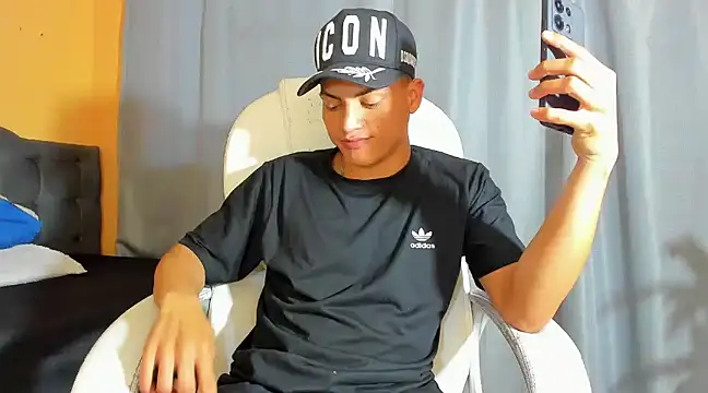 Andres thompson22 online show from 8, 1, 2025