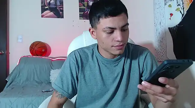 Andres thompson22 online show from 18, 1, 2025