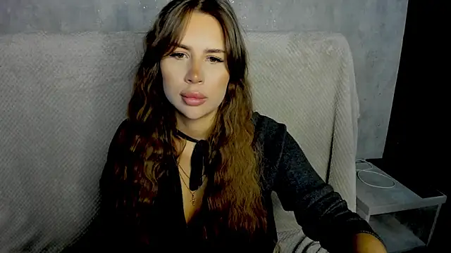 Snapshot of SuraMune chatting on 26, 10, 2025 SuraMune online show from 26, 10, 2025