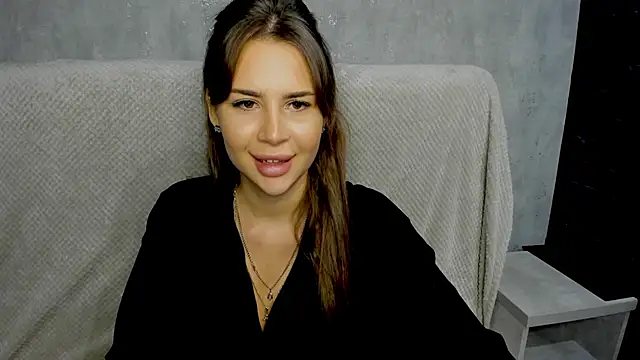 Snapshot of SuraMune chatting on 3, 11, 2025 SuraMune online show from 3, 11, 2025