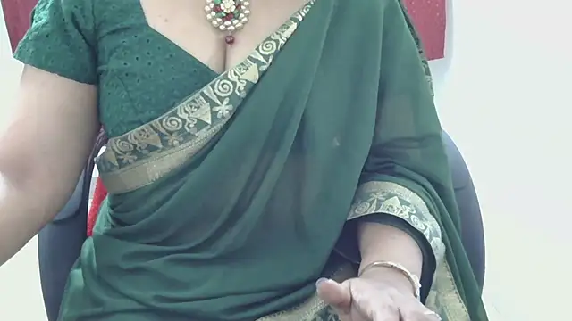 indian anu mallu online show from 4, 10, 2025